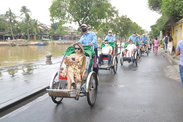 quang-nam-do224n-kh225ch-quoc-te-dau-ti234n-tham-quan-pho-co-hoi-an_2.jpg quang-nam-do224n-kh225ch-quoc-te-dau-ti234n-tham-quan-pho-co-hoi-an_2.jpg