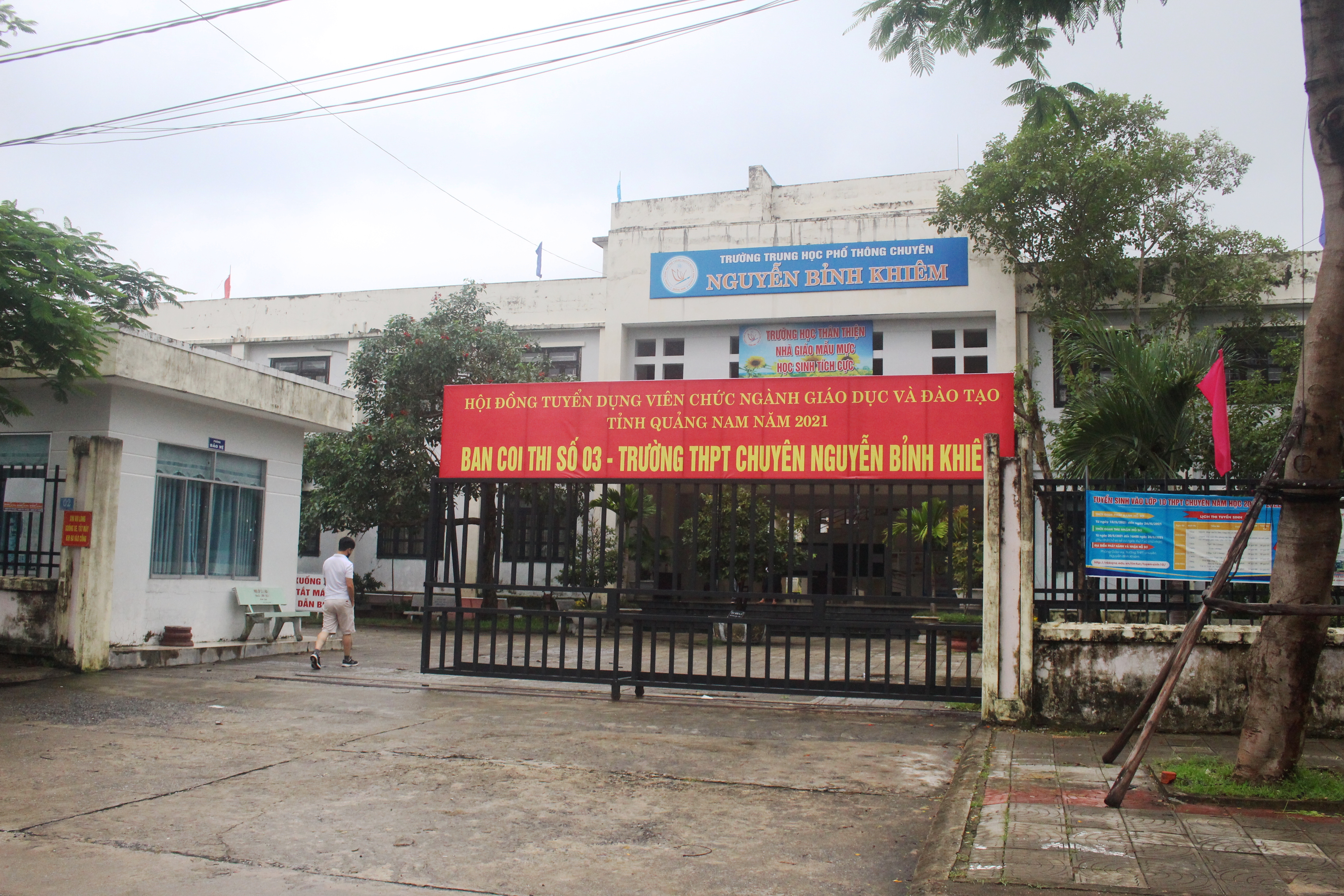 quang-nam-tam-ho227n-thi-vi234n-chuc-ng224nh-gi225o-duc-do-mua-lu_1.jpg quang-nam-tam-ho227n-thi-vi234n-chuc-ng224nh-gi225o-duc-do-mua-lu_1.jpg
