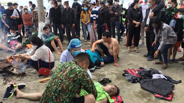 Quảng Nam: Vụ ‘Lật ca nô’ đã có 5 người chết, 20 người được cứu sông
