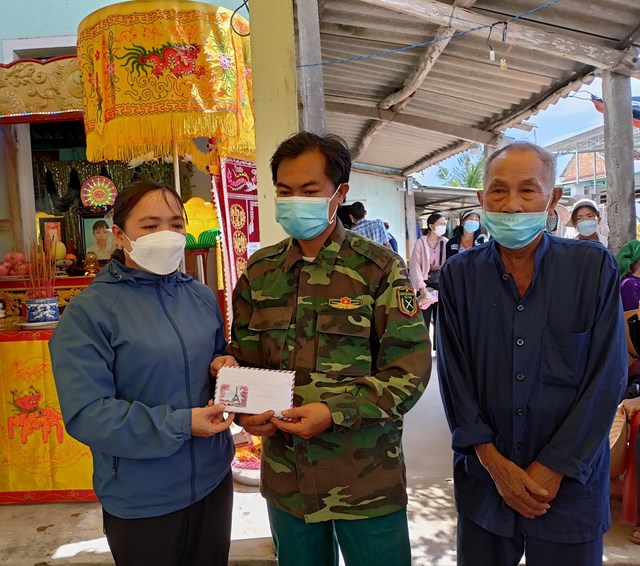 quang-ng227i-hon-64-trieu-dong-ho-tro-gia-d236nh-hoc-sinh-chet-tr234n-duong-di-hoc-ve_1.jpg quang-ng227i-hon-64-trieu-dong-ho-tro-gia-d236nh-hoc-sinh-chet-tr234n-duong-di-hoc-ve_1.jpg