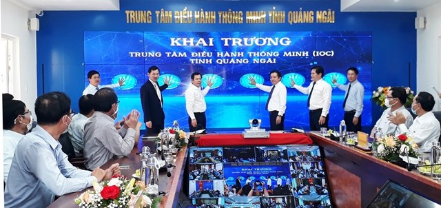 quang-ng227i-khai-truong-trung-t226m-dieu-h224nh-th244ng-minh_1.jpg quang-ng227i-khai-truong-trung-t226m-dieu-h224nh-th244ng-minh_1.jpg