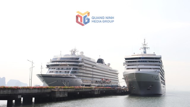 Quảng Ninh: 2 tàu biển quốc tế đưa gần 1200 khách đến Hạ Long 