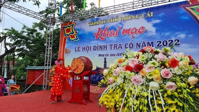 quang-ninh-c243-mot-le-hoi-dam-d224-ban-sac-van-h243a-noi-dia-dau-to-quoc_1.jpg