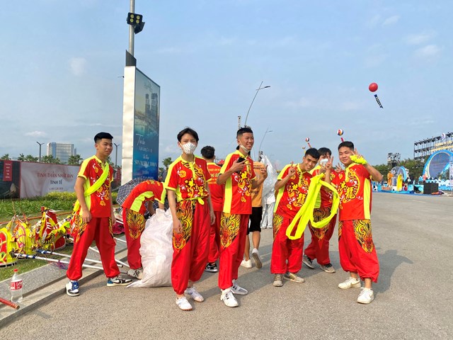 quang-ninh-carnaval-ha-long-39tat-bat39-truoc-gio-g_3.jpg quang-ninh-carnaval-ha-long-39tat-bat39-truoc-gio-g_3.jpg