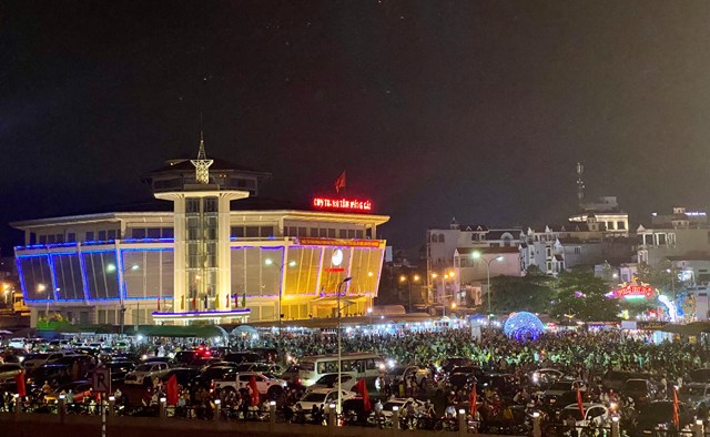 quang-ninh-d225nh-thuc-du-lich-v249ng-bi234n-sau-2-nam-39ngu-d244ng39_7.jpg