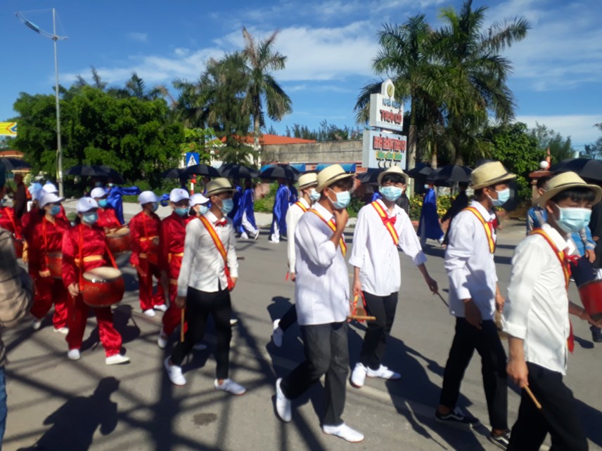 quang-ninh-dac-sac-tuc-thi-39212ng-voi39-tai-le-hoi-d236nh-tr224-co_3.jpg quang-ninh-dac-sac-tuc-thi-39212ng-voi39-tai-le-hoi-d236nh-tr224-co_3.jpg