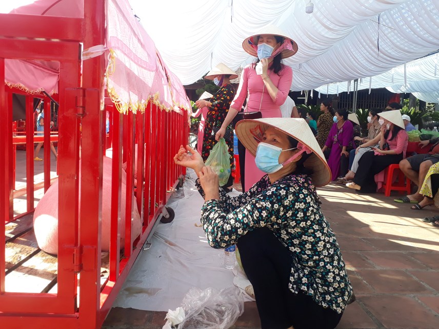 quang-ninh-dac-sac-tuc-thi-39212ng-voi39-tai-le-hoi-d236nh-tr224-co_4.jpg quang-ninh-dac-sac-tuc-thi-39212ng-voi39-tai-le-hoi-d236nh-tr224-co_4.jpg