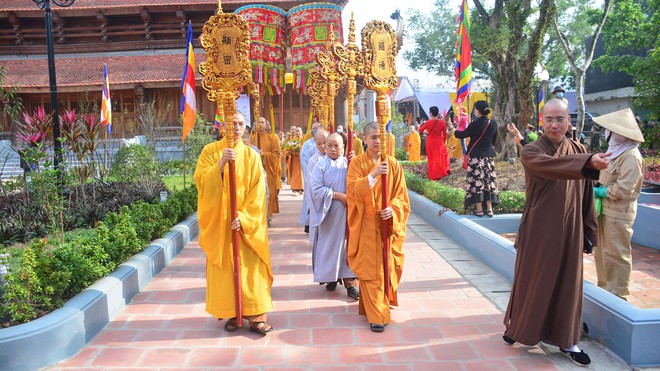 Quảng Ninh: Hàng nghìn người dự lễ khánh thành di tích chùa Quỳnh Lâm - ảnh 7