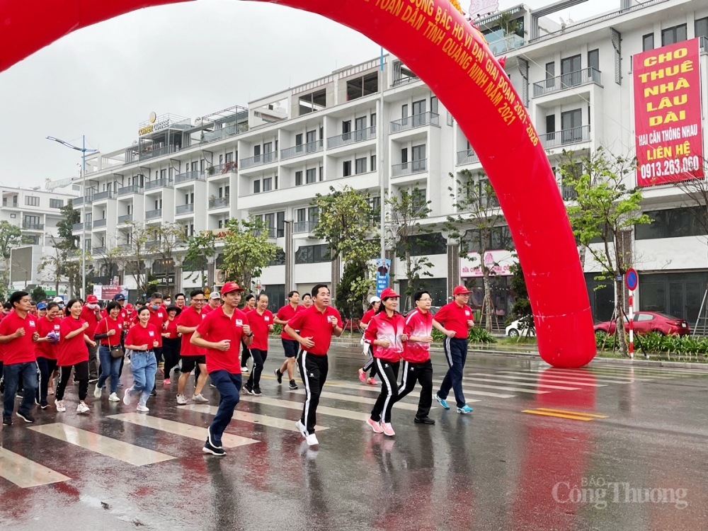 Quảng Ninh: Hàng nghìn người tham gia hưởng ứng Ngày chạy Olympic