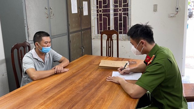 Quảng Ninh: Khởi tố lái xe 'tông người đi bộ rồi bỏ chạy'