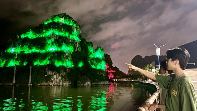 Quảng Ninh: Vì sao dự án chiếu sáng vịnh Hạ Long hàng trăm tỷ đồng không thể quyết toán?