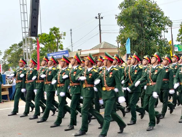 quang-tri-chuan-bi-ch224o-d243n-ng224y-le-lon-ron-r224ng-m224-trang-nghi234m_2.jpg quang-tri-chuan-bi-ch224o-d243n-ng224y-le-lon-ron-r224ng-m224-trang-nghi234m_2.jpg
