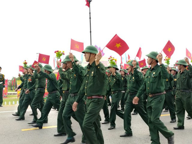 quang-tri-chuan-bi-ch224o-d243n-ng224y-le-lon-ron-r224ng-m224-trang-nghi234m_4.jpg quang-tri-chuan-bi-ch224o-d243n-ng224y-le-lon-ron-r224ng-m224-trang-nghi234m_4.jpg