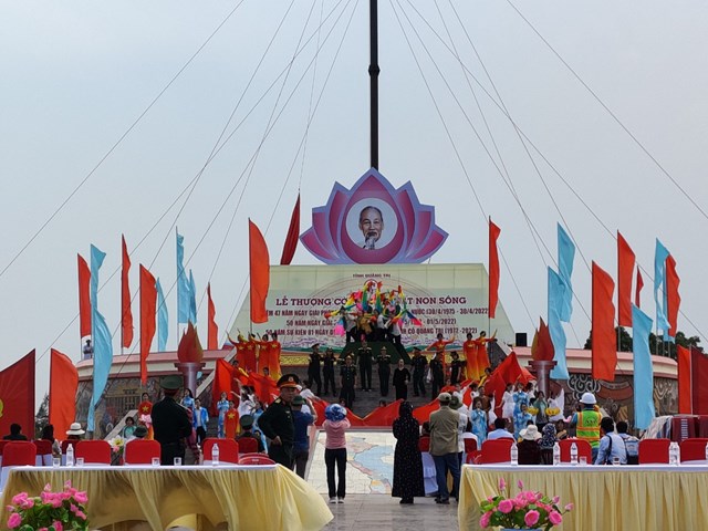 quang-tri-chuan-bi-ch224o-d243n-ng224y-le-lon-ron-r224ng-m224-trang-nghi234m_9.jpg quang-tri-chuan-bi-ch224o-d243n-ng224y-le-lon-ron-r224ng-m224-trang-nghi234m_9.jpg
