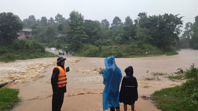 Quảng Trị: Mưa lớn gây ngập nhiều ngầm tràn ở khu vực miền núi 