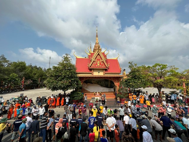 ron-r224ng-tet-chol-chnam-thmay-o-bac-li234u_3.jpg ron-r224ng-tet-chol-chnam-thmay-o-bac-li234u_3.jpg