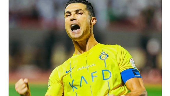Ronaldo có bàn thắng thứ 10, dẫn đầu danh sách 'vua phá lưới'