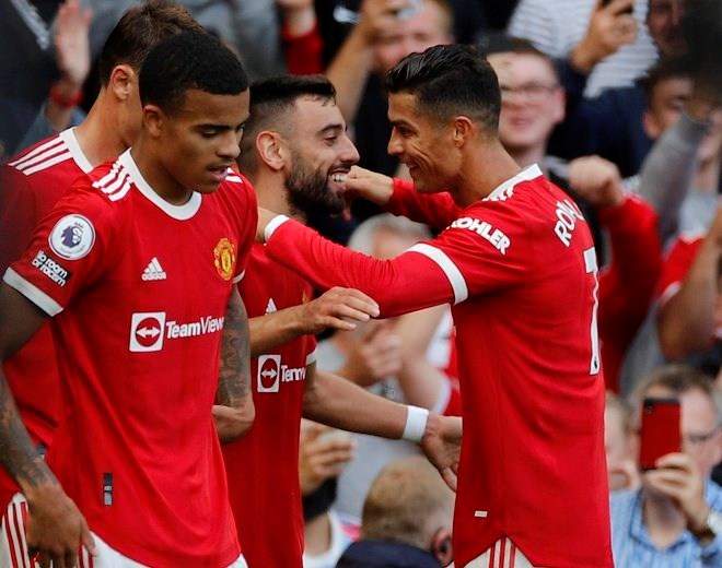 ronaldo-lap-c250-d250p-man-united-vuon-l234n-dan-dau-ngoai-hang-anh_5.jpg
