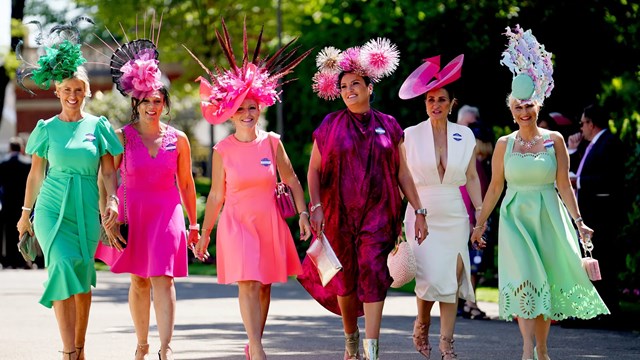 Royal Ascot - Lễ hội đua ngựa với 'dress code' mũ độc đáo