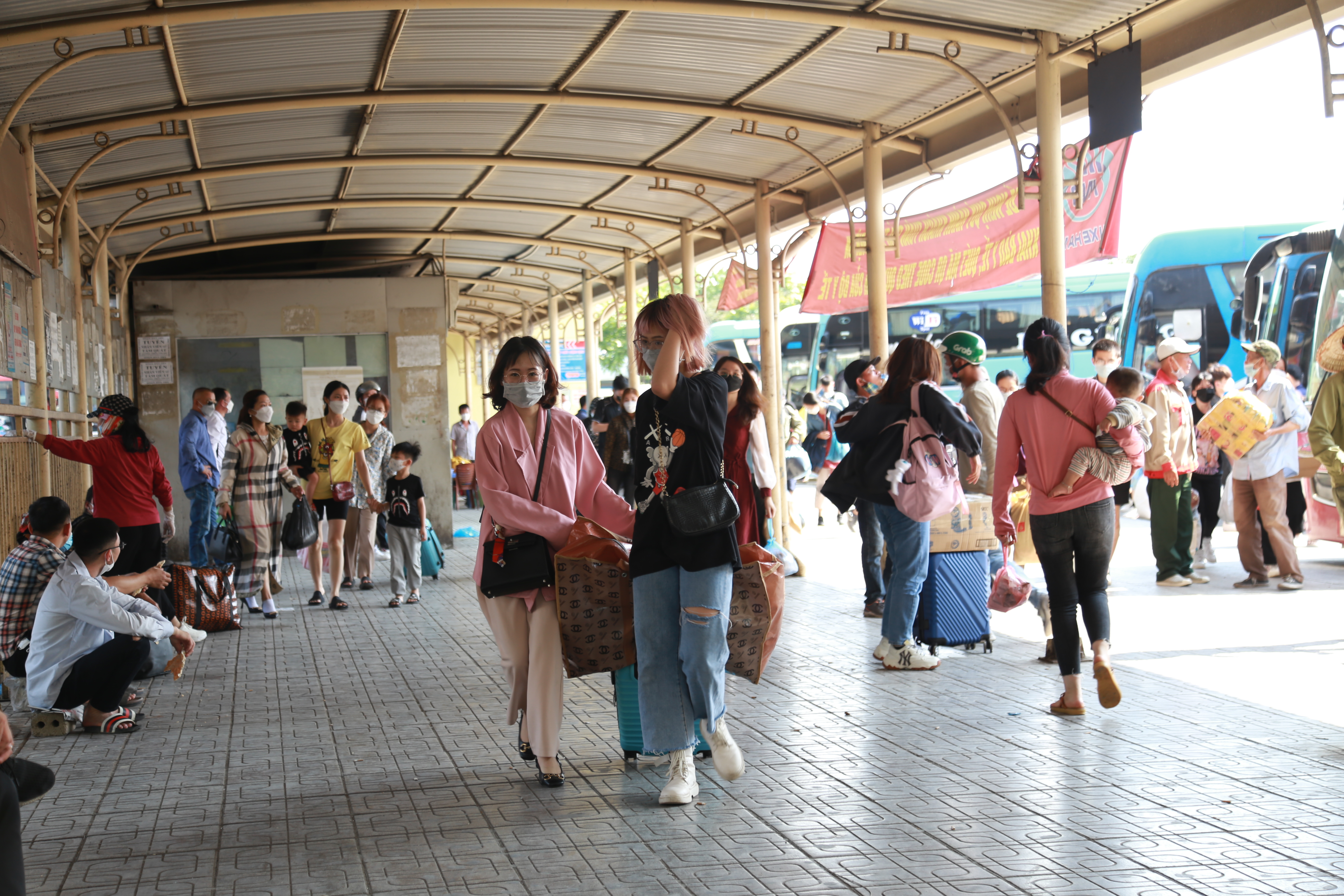 sau-ky-nghi-le-nguoi-d226n-249n-249n-tro-ve-h224-noi_14.jpg sau-ky-nghi-le-nguoi-d226n-249n-249n-tro-ve-h224-noi_14.jpg