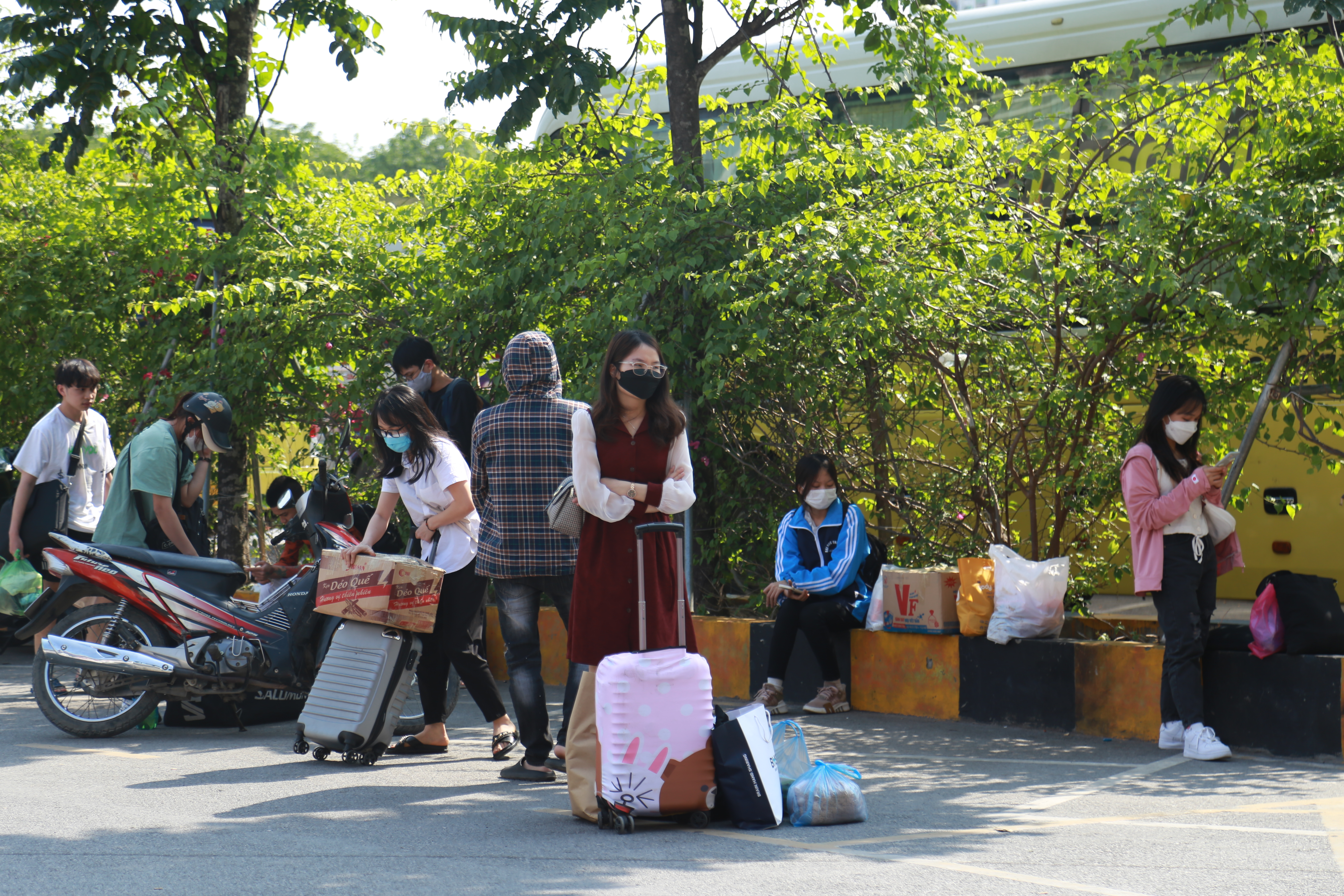 sau-ky-nghi-le-nguoi-d226n-249n-249n-tro-ve-h224-noi_4.jpg sau-ky-nghi-le-nguoi-d226n-249n-249n-tro-ve-h224-noi_4.jpg