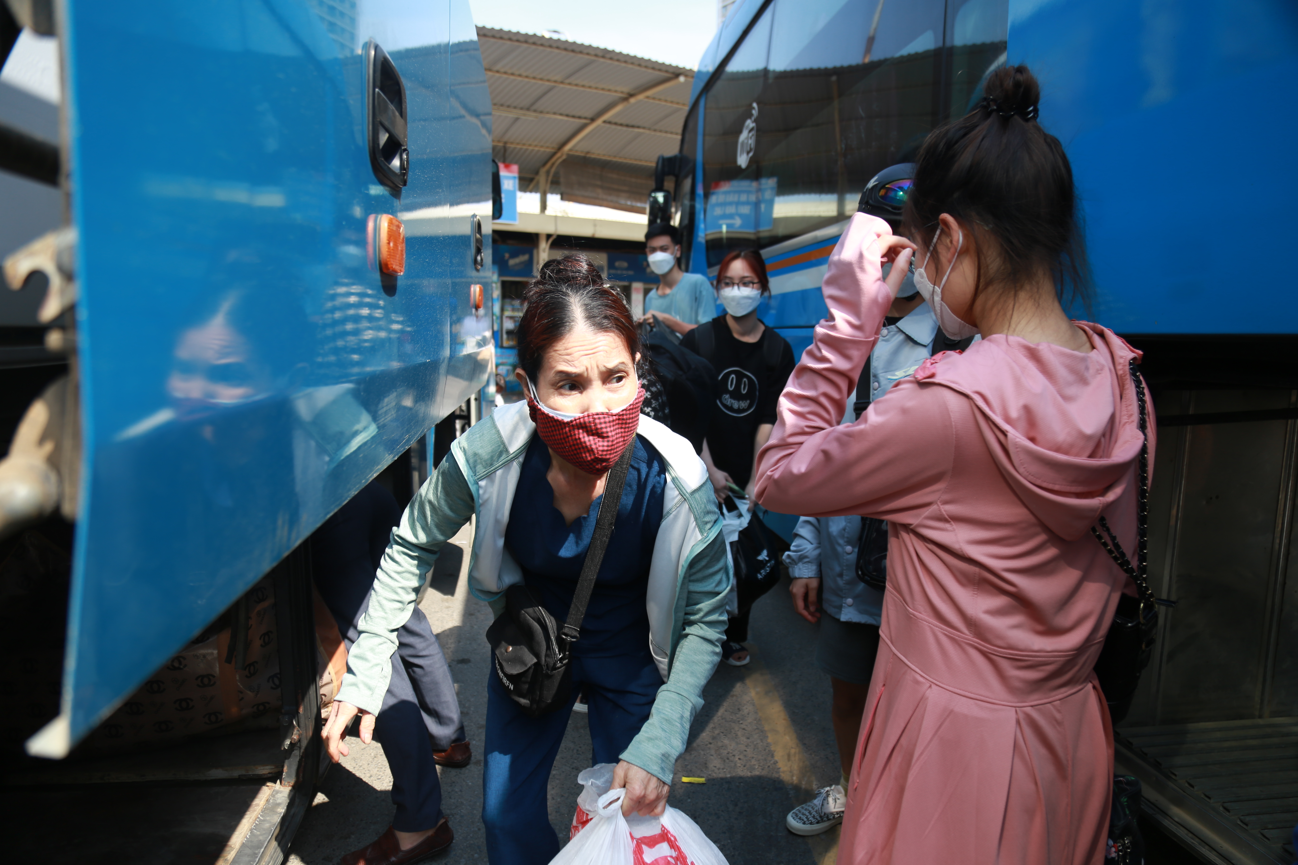 sau-ky-nghi-le-nguoi-d226n-249n-249n-tro-ve-h224-noi_5.jpg sau-ky-nghi-le-nguoi-d226n-249n-249n-tro-ve-h224-noi_5.jpg