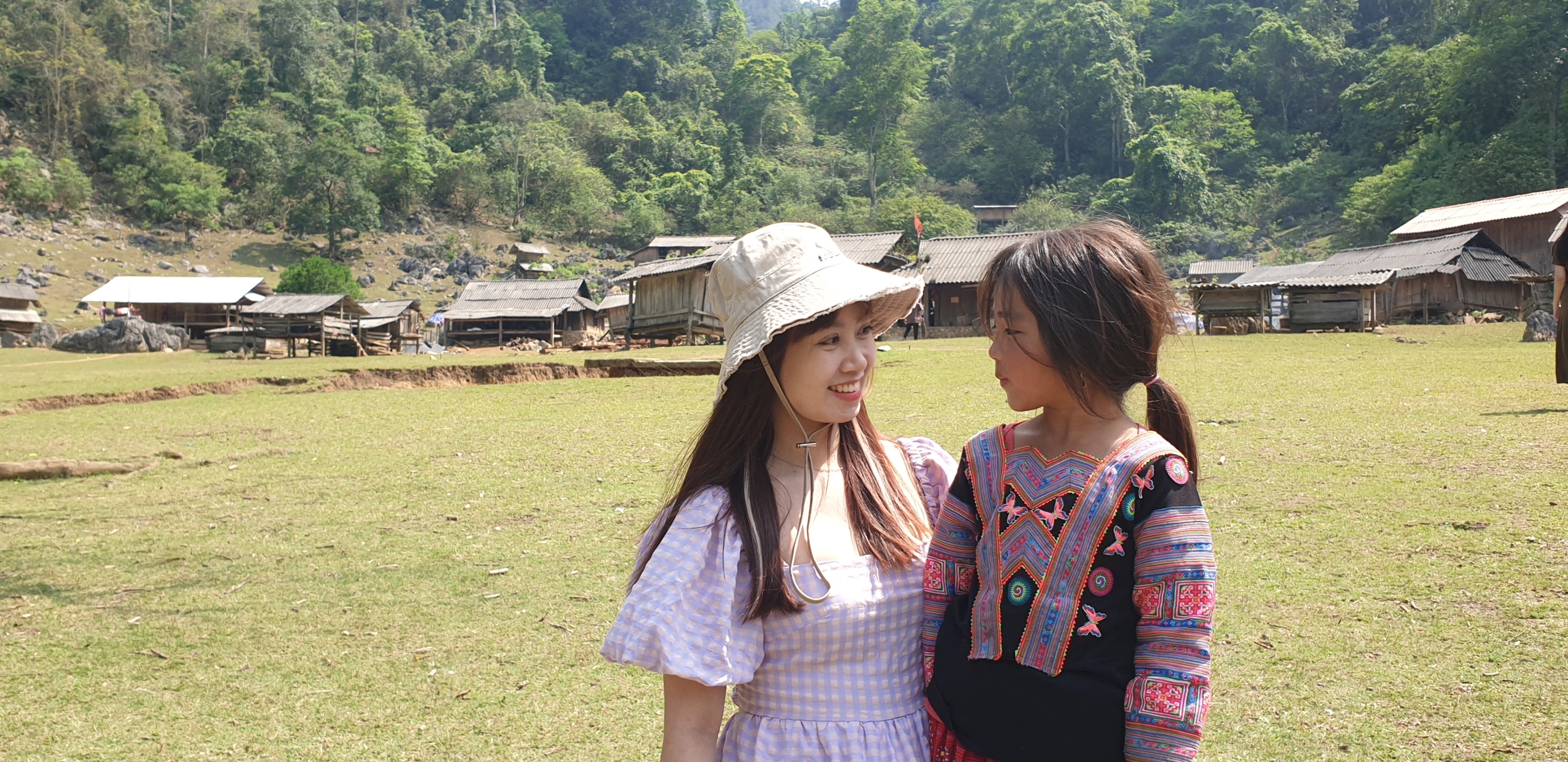 song-cham-trong-39l224ng-nguy234n-thuy39-o-moc-ch226u_4.jpg song-cham-trong-39l224ng-nguy234n-thuy39-o-moc-ch226u_4.jpg