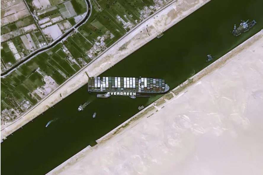 Sự cố kênh đào Suez: Thương mại toàn cầu lao đao