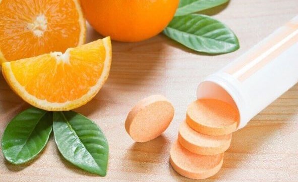 Sử dụng Vitamin C như thế nào để phòng, chống Covid-19?