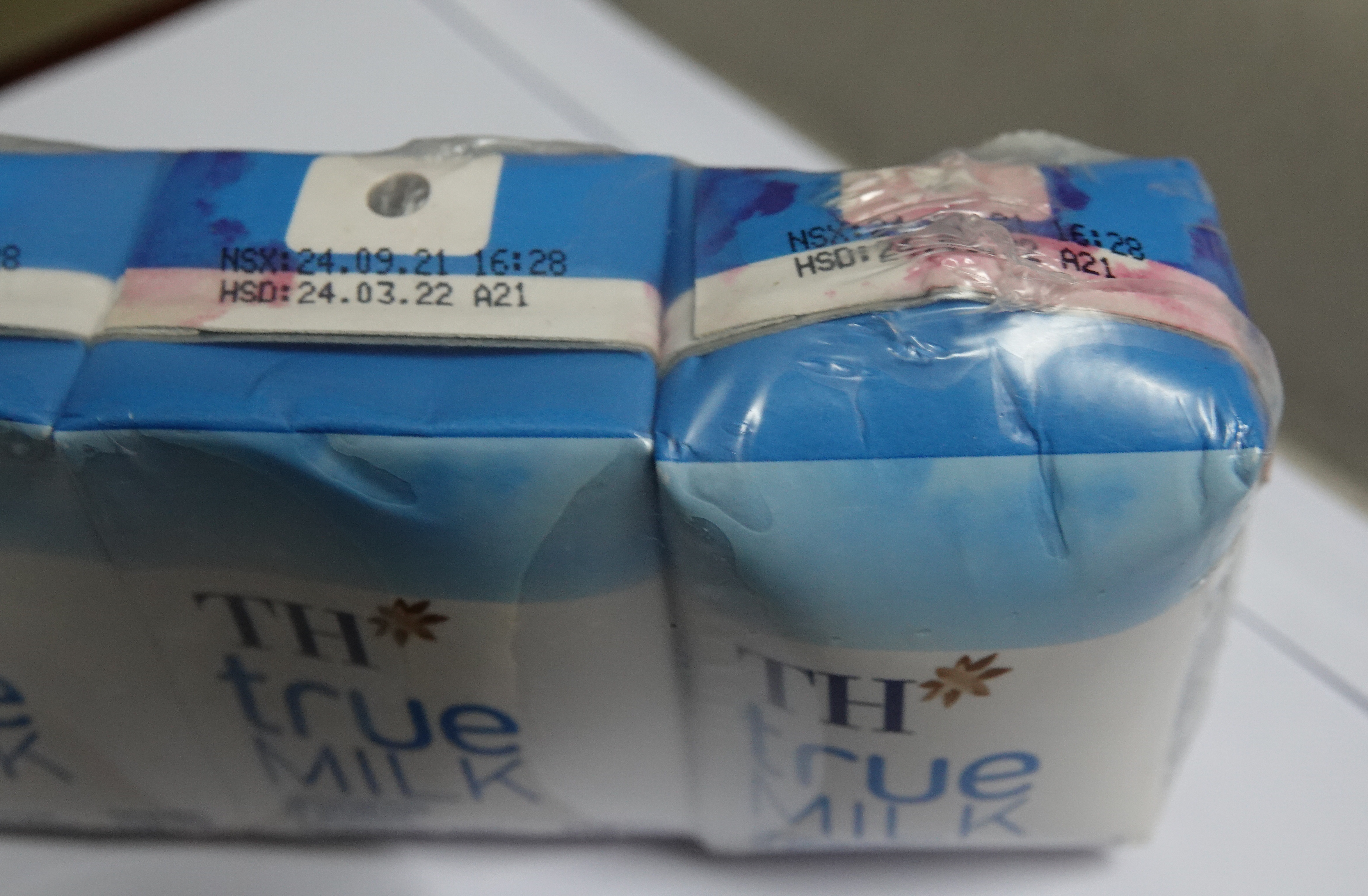 sung-nguoi-khi-thay-hop-sua-th-true-milk-cang-phong-bat-thuong_2.jpg sung-nguoi-khi-thay-hop-sua-th-true-milk-cang-phong-bat-thuong_2.jpg