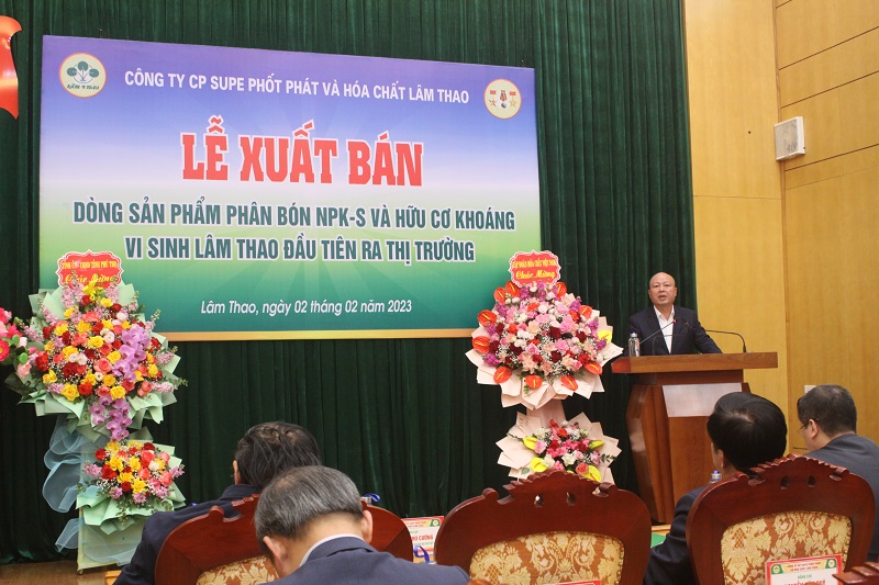 Ông Nguyễn Phú Cường, Chủ tịch HĐTV Tập đoàn Hóa chất Việt Nam phát biểu tại buổi Lễ