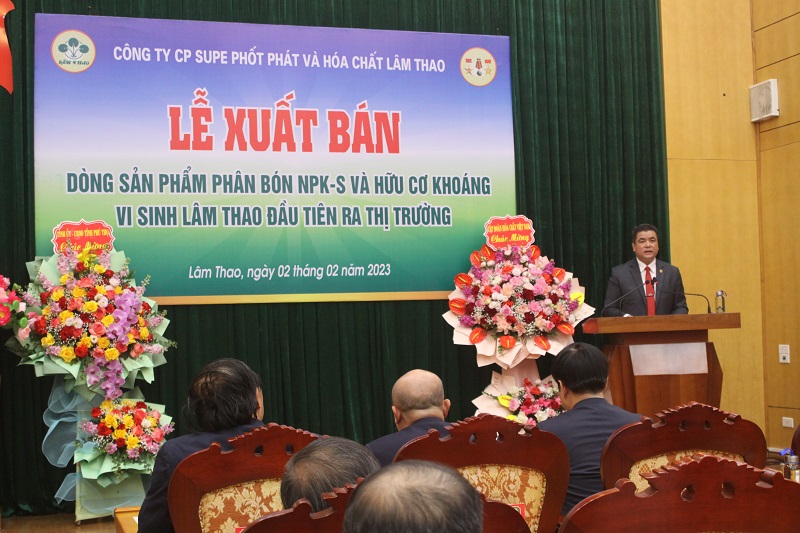 Ông Phạm Thanh Tùng, Bí thư Đảng ủy, Tổng Giám đốc Công ty phát biểu tại buổi Lễ
