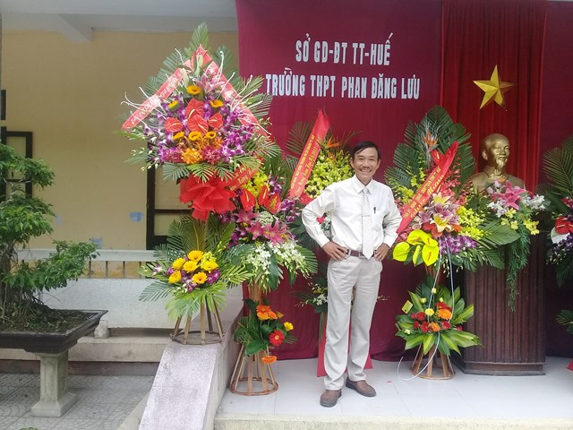 suy-ngam-cua-mot-gi225o-vi234n-30-nam-trong-nghe-qua-chuyen-tr250ng-tu-m244n-van_1.jpg suy-ngam-cua-mot-gi225o-vi234n-30-nam-trong-nghe-qua-chuyen-tr250ng-tu-m244n-van_1.jpg