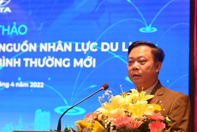 t236m-giai-ph225p-n226ng-cao-chat-luong-nguon-nh226n-luc-du-lich_1.jpg