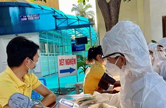 Tìm người liên quan đến trường hợp dương tính với SARS-CoV-2 ở Khánh Hòa