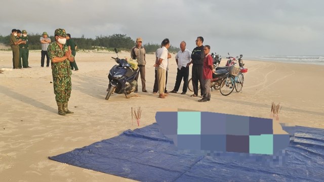 Tìm thấy thi thể ngư dân Quảng Bình tại vùng biển Quảng Trị 