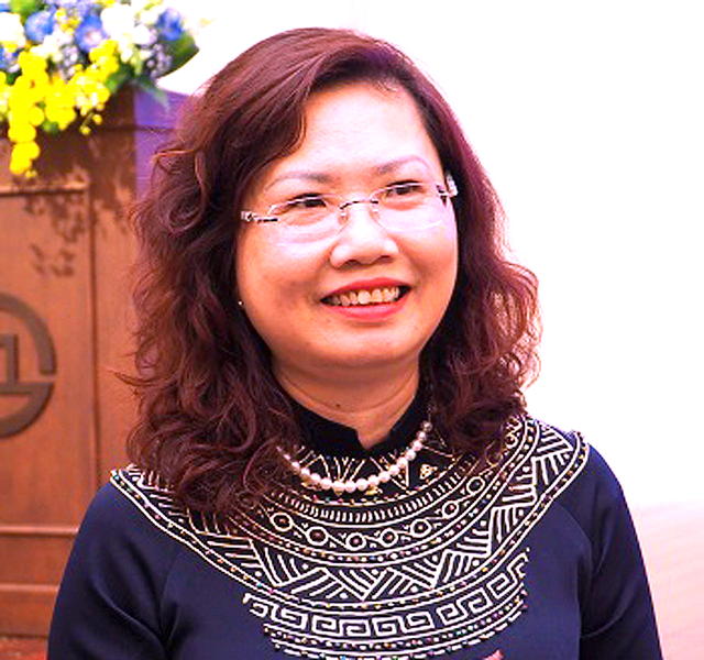 Chủ tịch Ủy ban Chứng khoán Nhà nước (UBCKNN) Vũ Thị Chân Phương trao đổi về định hướng, giải pháp quan trọng của cơ quan quản lý nhằm hỗ trợ thị trường chứng khoán (TTCK) Việt Nam phát triển Chủ tịch Ủy ban Chứng khoán Nhà nước (UBCKNN) Vũ Thị Chân Phương trao đổi về định hướng, giải pháp quan trọng của cơ quan quản lý nhằm hỗ trợ thị trường chứng khoán (TTCK) Việt Nam phát triển