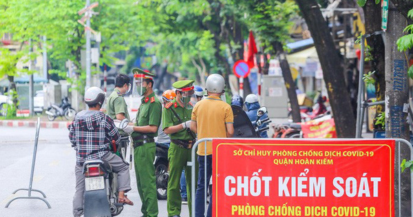 Tại sao cấp giấy phép đi đường tại Hà Nội lại là một việc khó?
