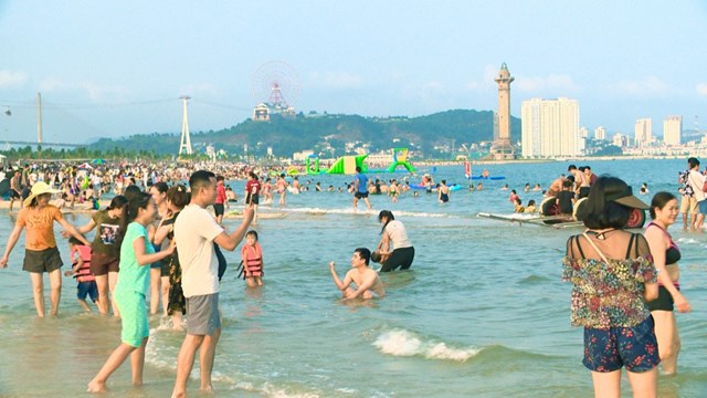 Tạm dừng nhiều hoạt động văn hóa, du lịch