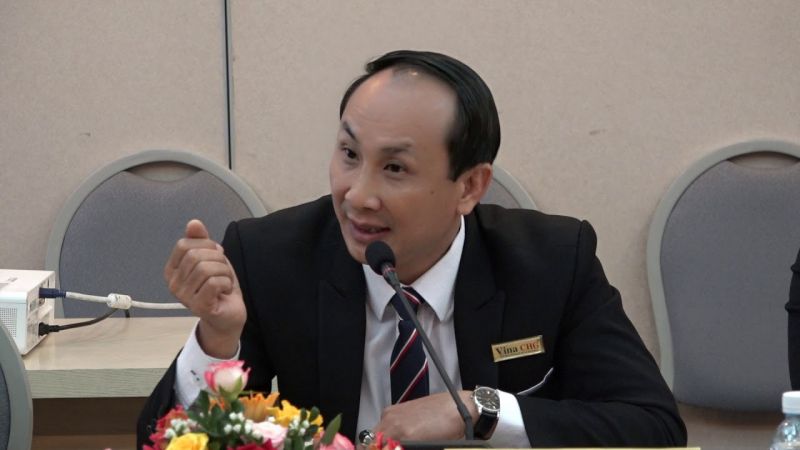 ông Nguyễn Viết Hồng, Phó Chủ tịch Hội bảo vệ quyền lợi người tiêu dùng TP Hồ Chí Minh, Chủ tịch Công ty CP Phát triển Công nghệ kỹ thuật Vina (Vina CHG) ông Nguyễn Viết Hồng, Phó Chủ tịch Hội bảo vệ quyền lợi người tiêu dùng TP Hồ Chí Minh, Chủ tịch Công ty CP Phát triển Công nghệ kỹ thuật Vina (Vina CHG)