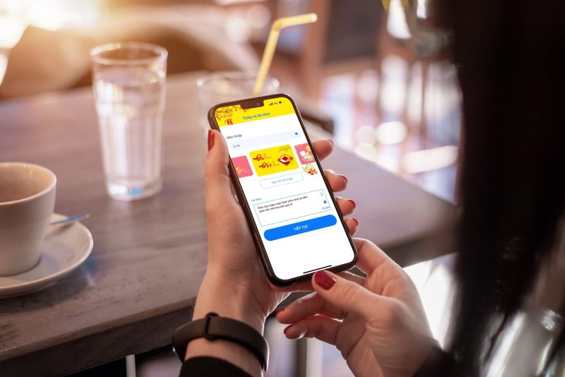 Ngồi nhà, lì xì online tiện ích cho người thân Ngồi nhà, lì xì online tiện ích cho người thân
