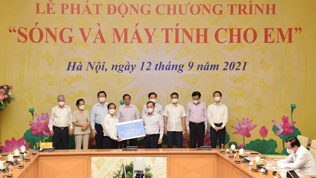 Tặng miễn phí giải pháp giảng dạy trực tuyến trọn gói