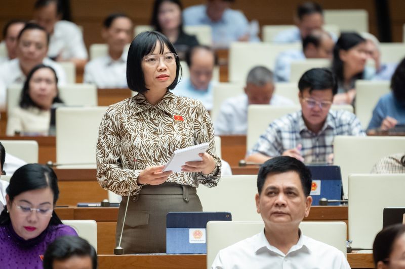 Đại biểu Quốc hội thảo luận tại Kỳ họp thứ 6, Quốc hội khóa XV. Ảnh quochoi.vn. Đại biểu Quốc hội thảo luận tại Kỳ họp thứ 6, Quốc hội khóa XV. Ảnh quochoi.vn.