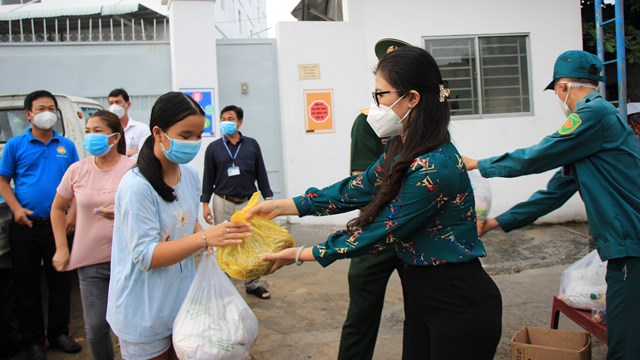 Tạo sinh kế thoát nghèo