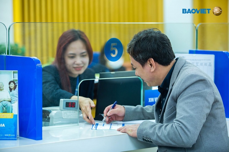 Tổng doanh thu hợp nhất năm 2022 tăng trưởng 8,2%