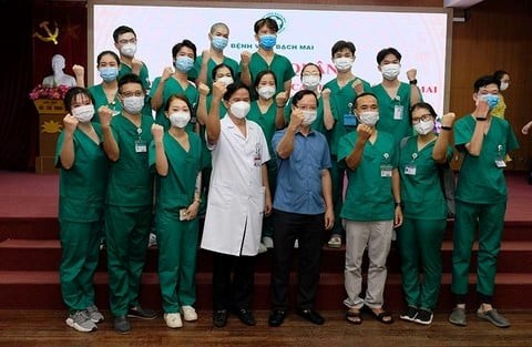Thêm gần 3.000 nhân lực y tế chi viện TP HCM và các tỉnh phía Nam