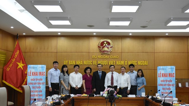 Thêm một khóa tập huấn giảng dạy tiếng Việt cho giáo viên Việt Nam tại nước ngoài