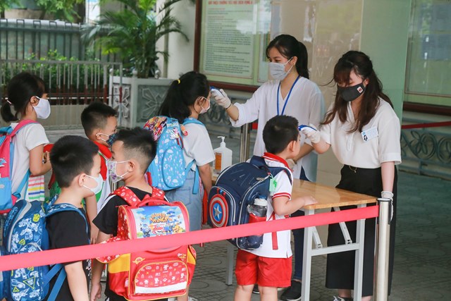 th234m-nhieu-dia-phuong-d243n-hoc-sinh-toi-truong_1.jpg