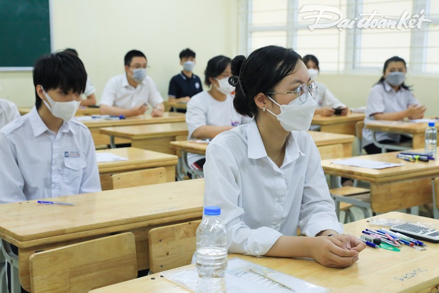 th237-sinh-h224-noi-tu-tin-thi-m244n-cuoi-ky-thi-v224o-lop-10-c244ng-lap_7.jpg th237-sinh-h224-noi-tu-tin-thi-m244n-cuoi-ky-thi-v224o-lop-10-c244ng-lap_7.jpg