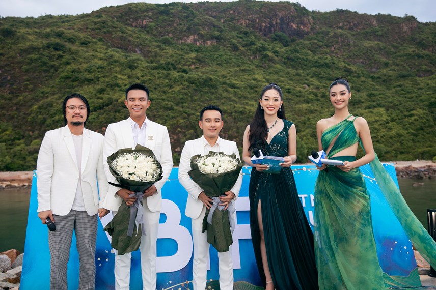 th237-sinh-miss-world-viet-nam-2022-dien-thoi-trang-duoi-mua_1.jpeg